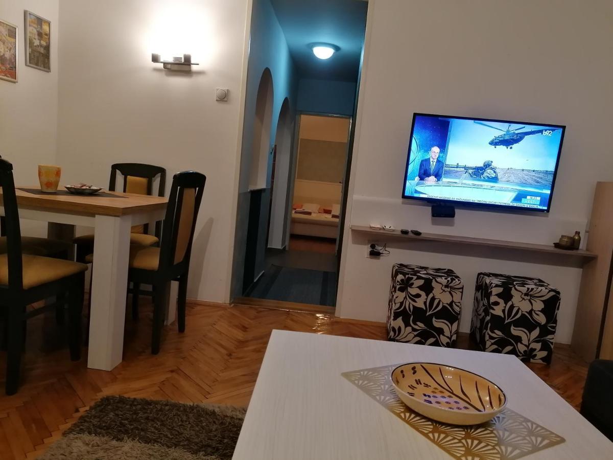 Apartman Centar 쿠르셰바츠 외부 사진