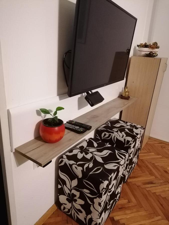Apartman Centar 쿠르셰바츠 외부 사진